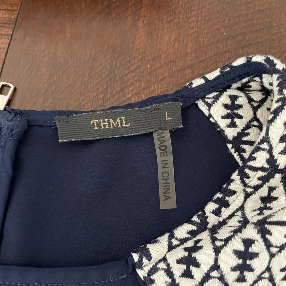 THML Blouse - Picture 2 of 3